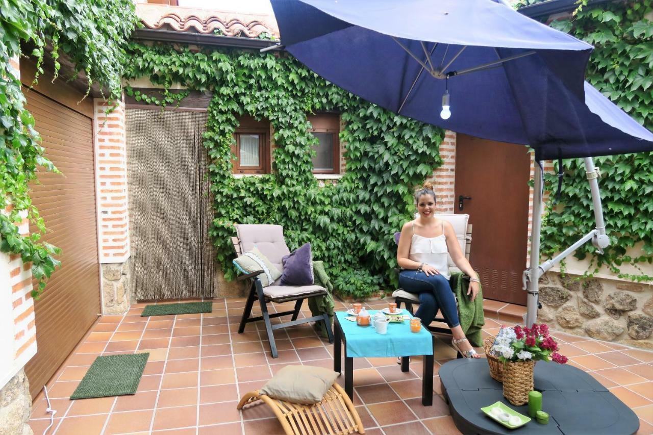 La Casita De Adanero Apartment Luaran gambar