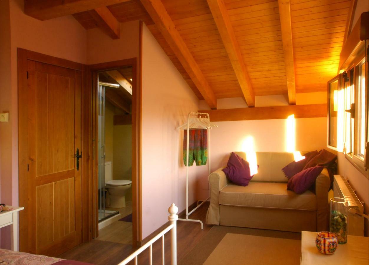 La Casita De Adanero Apartment Luaran gambar